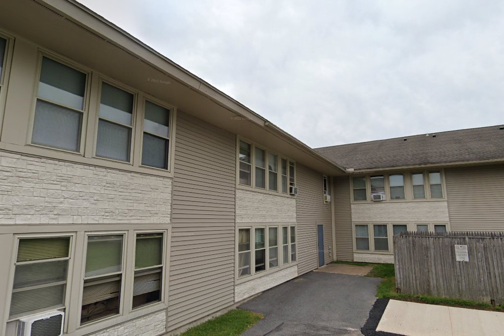 Country Club Apartments