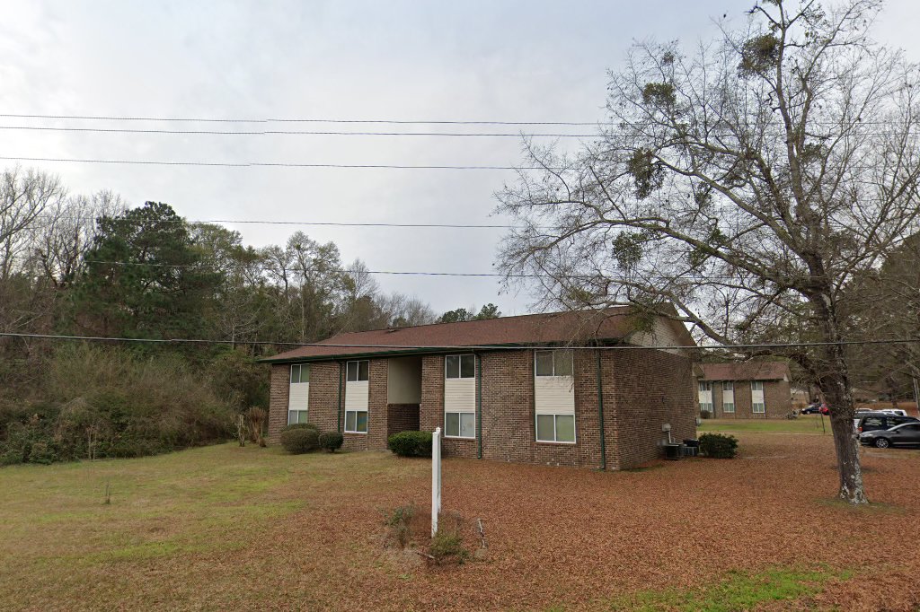 Shamrock Village Apartments