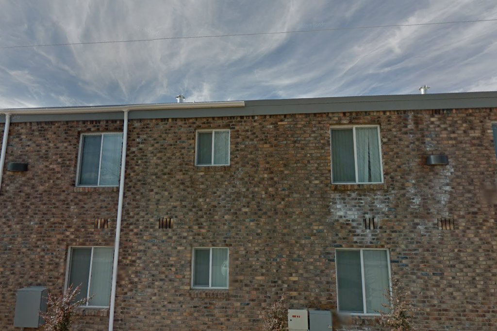 La Hacienda Apartments - NM