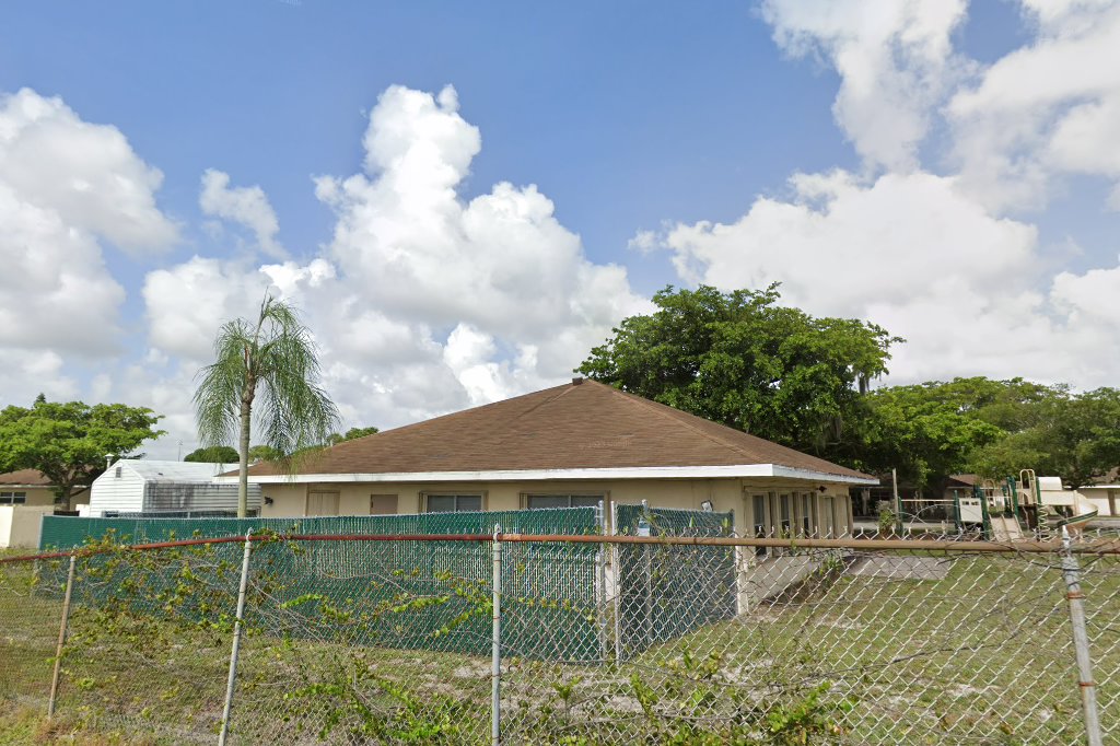 Seminole Estate Apartments Public Housing