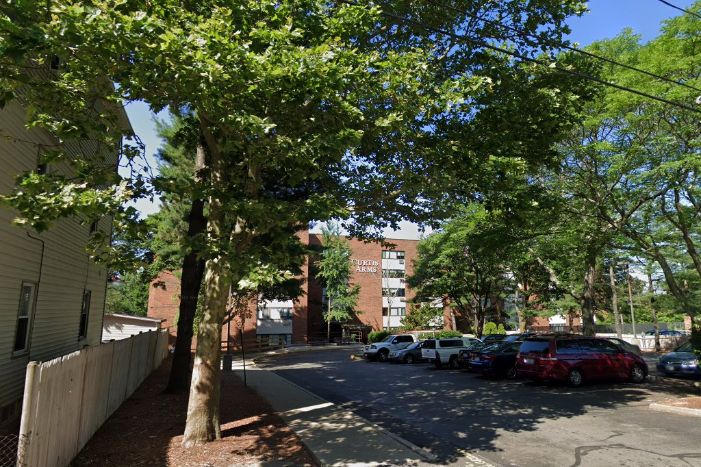 Curtis Arms Apts
