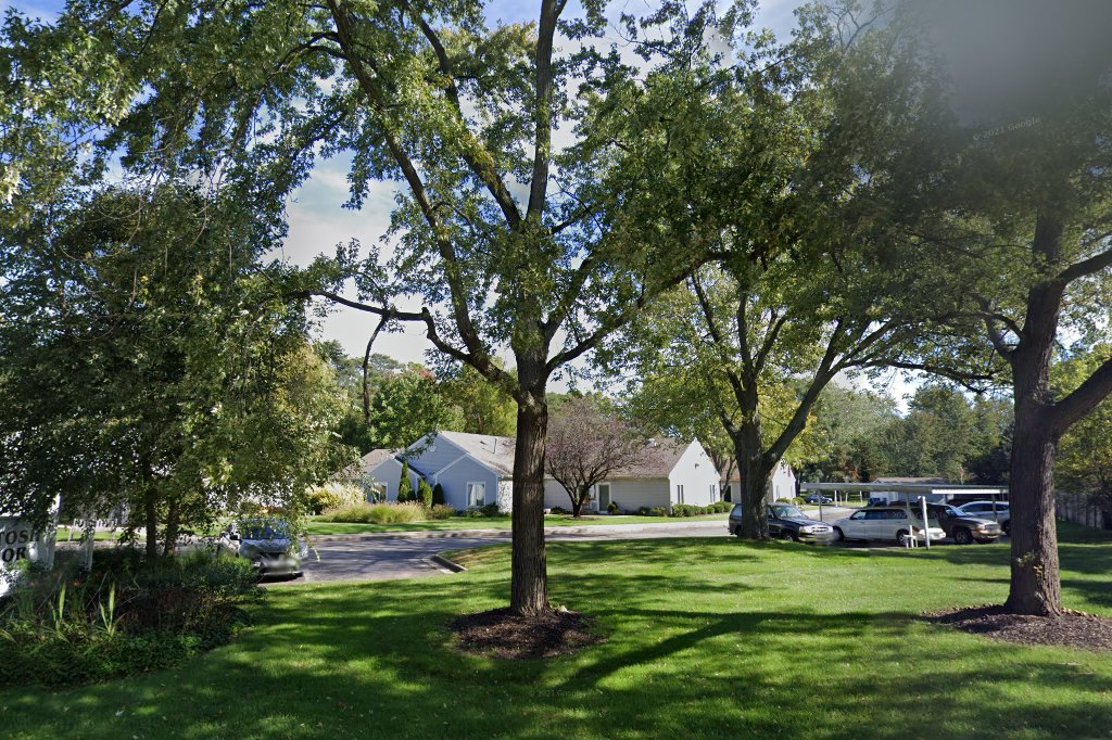 Mcintosh Manor
