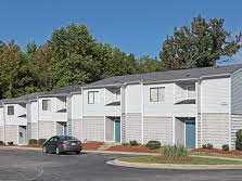 The Chimneys at Brookfield Apartments