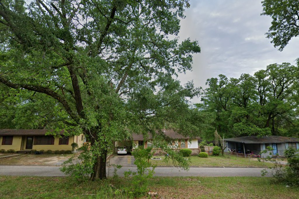 Woodlands Apartments