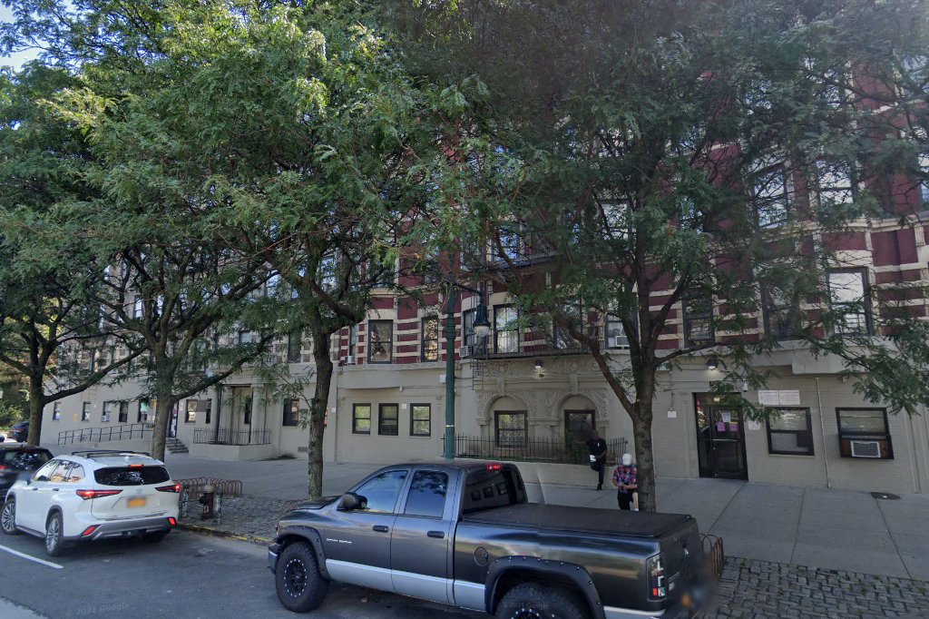 Lenoxville Apartments