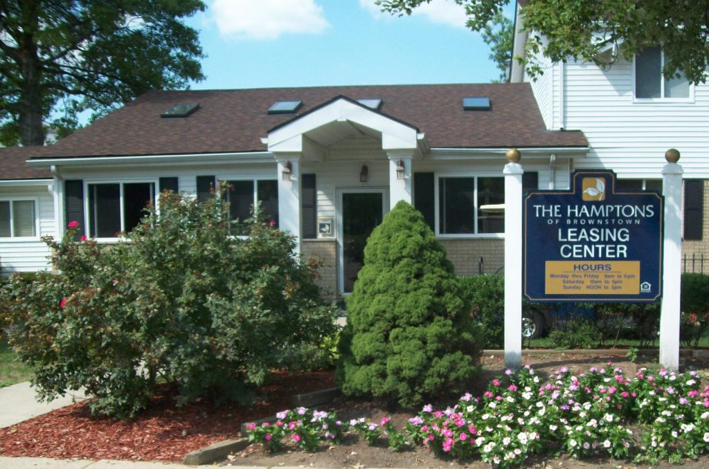 The Hamptons of Brownstown Apartments