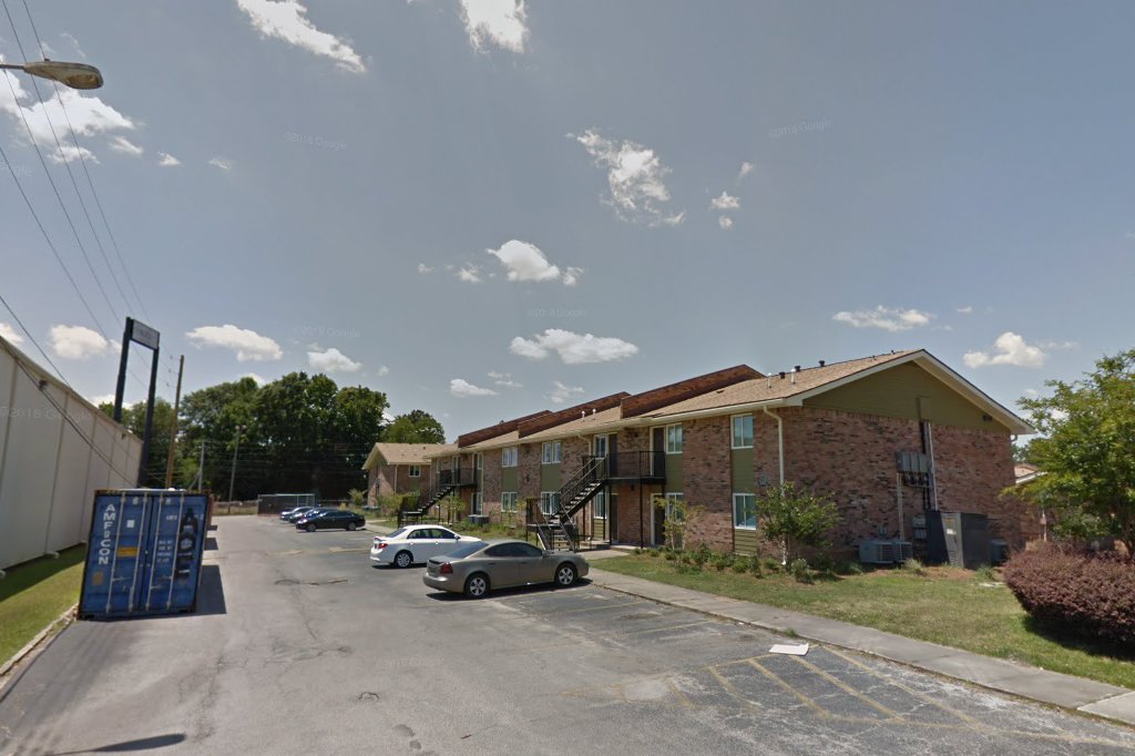 Dauphin North Apartments