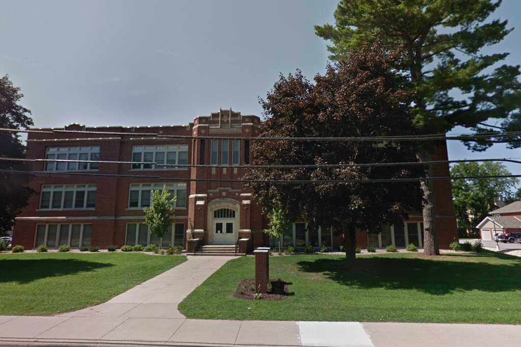 Historic Lincoln School Apartments