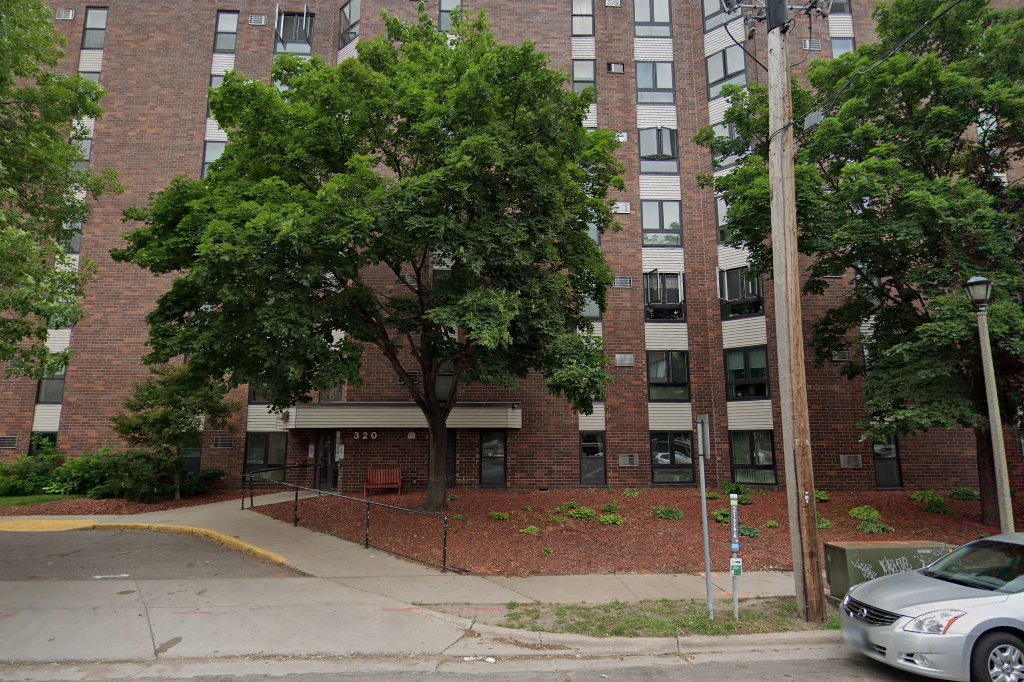 Holmes Park Village Apartments