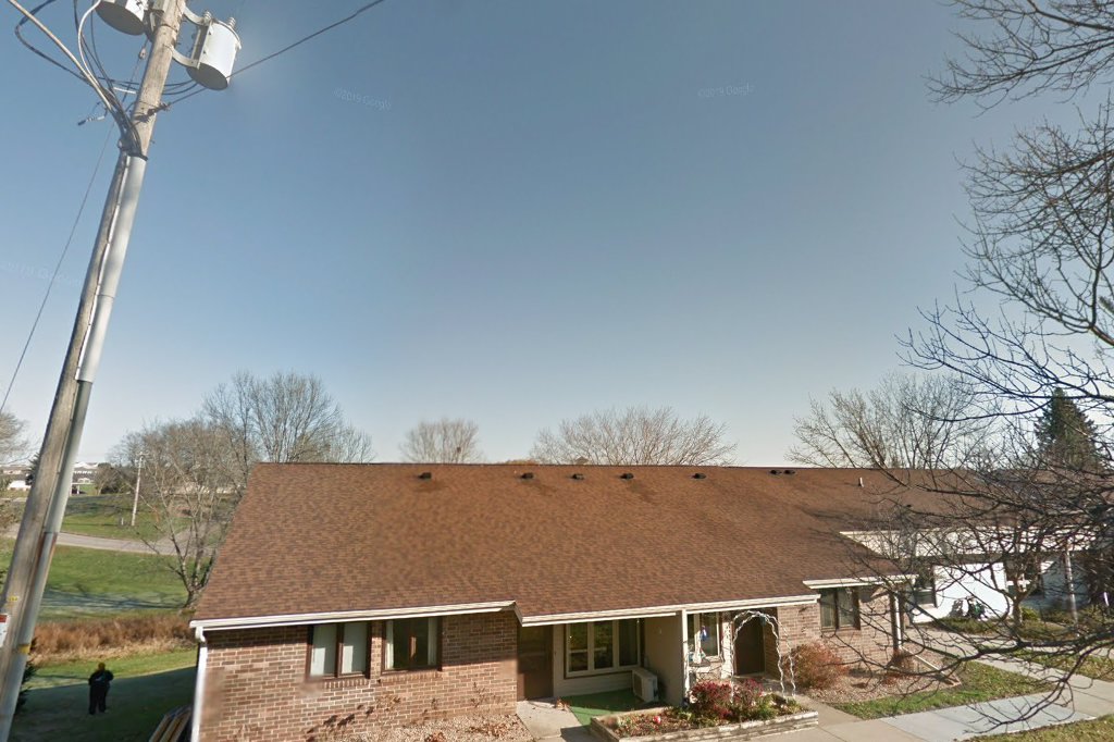 Hills Manor Apartments