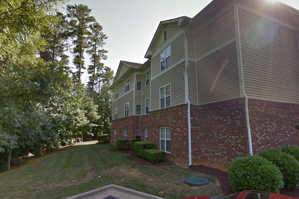 Highland Manor Apartments