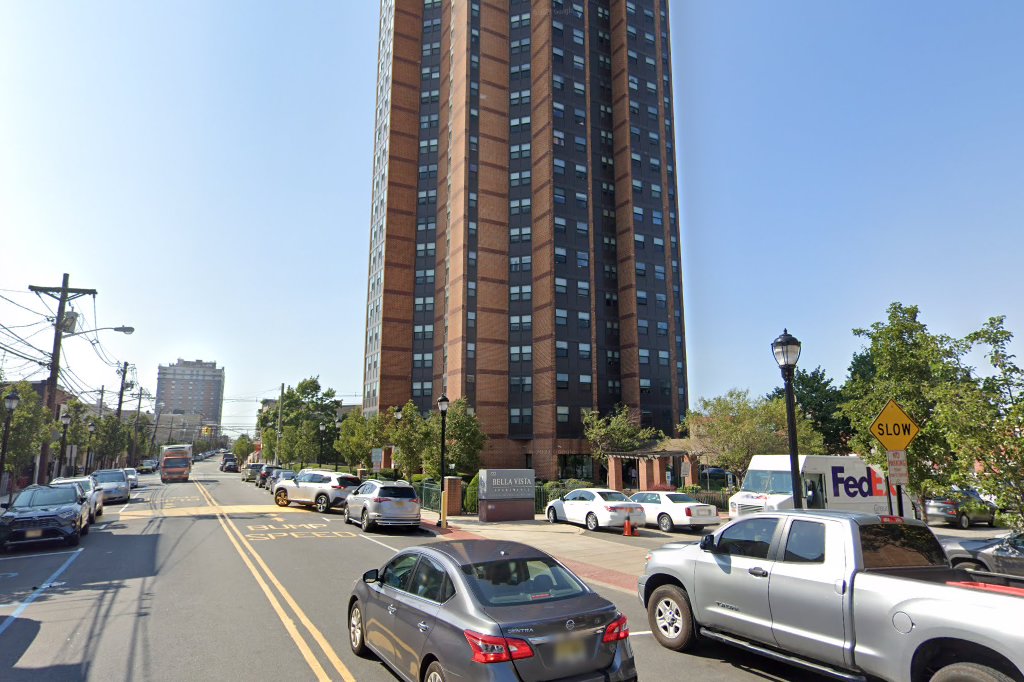 Bella Vista Apartments