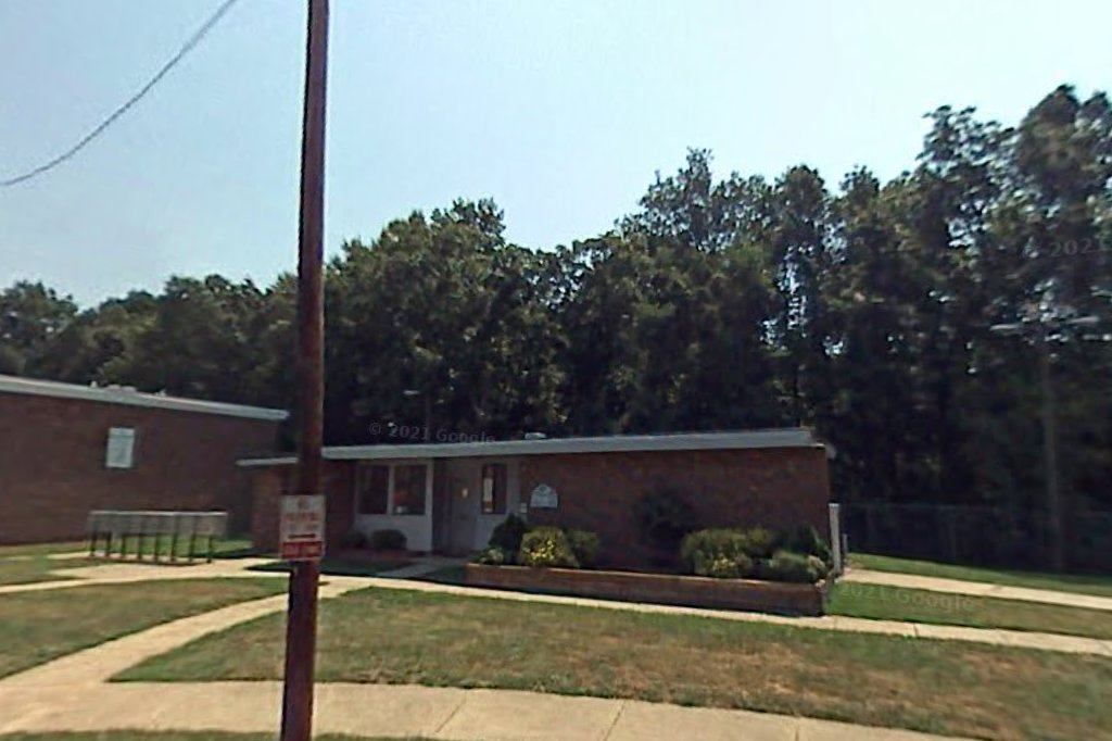 Rolling Hills Apartments