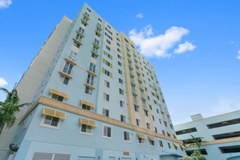 Esmeralda Bay Miami