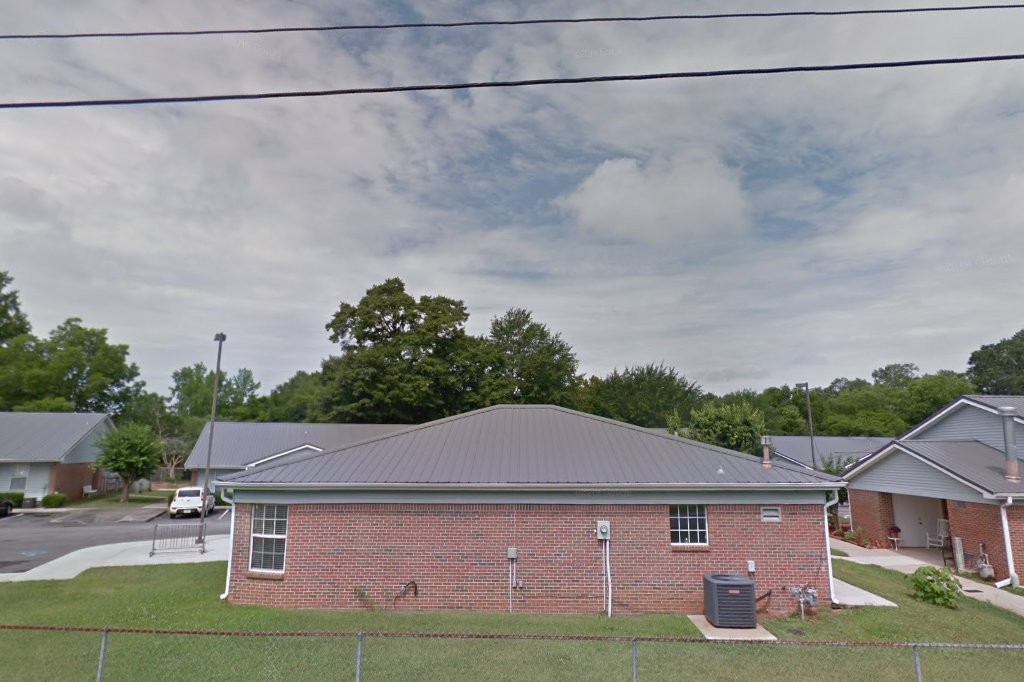 Shelby Woods Apartments