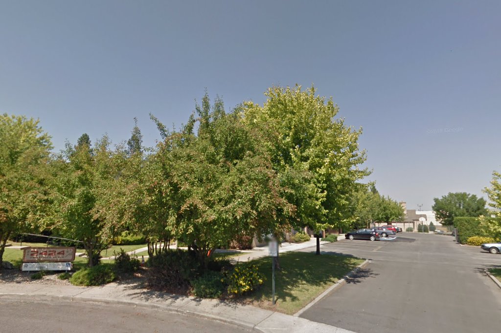 2424 University Place Apartments