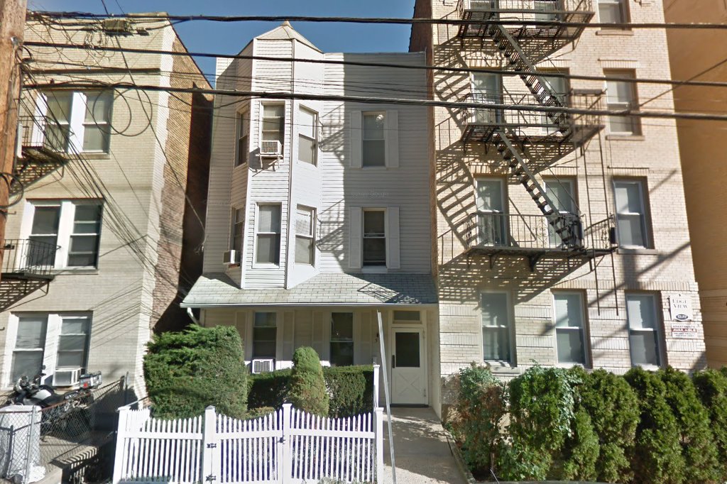 Undercliff Apartments