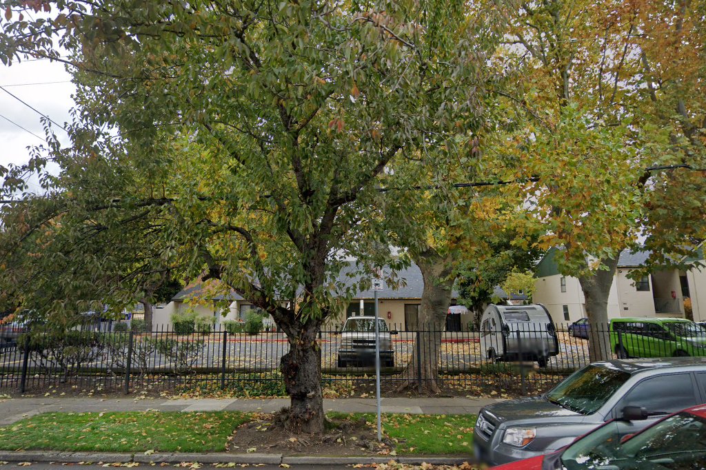 Fremont Manor