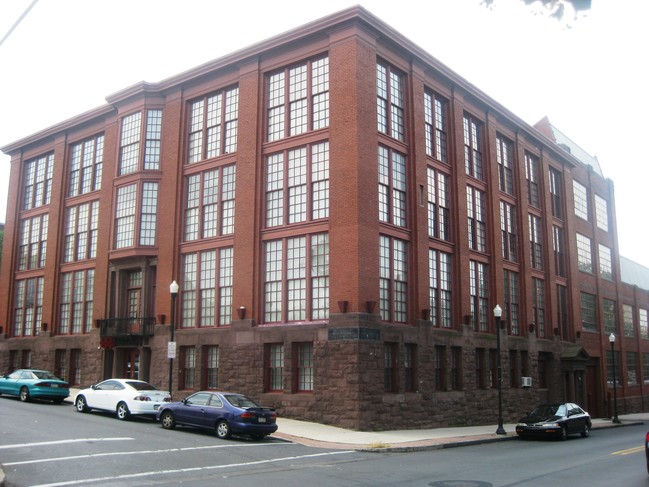 Mcfarland Apartments Harrisburg