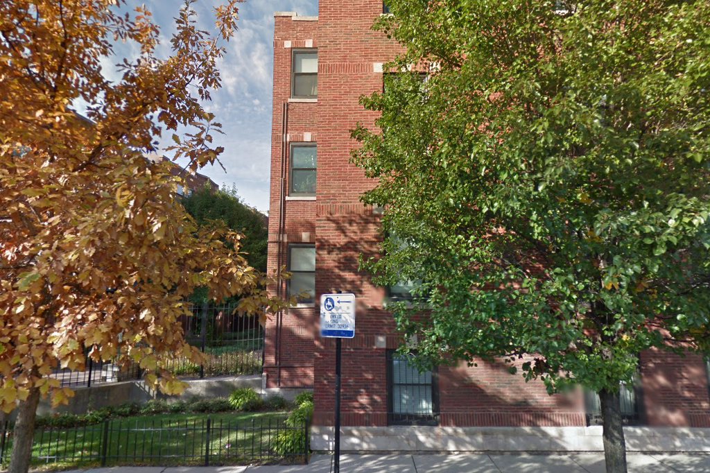 Clifton Magnolia Apartments Chicago