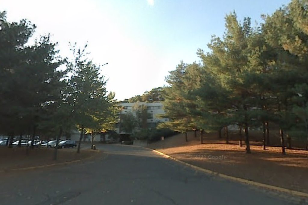 Flanders West Apartments