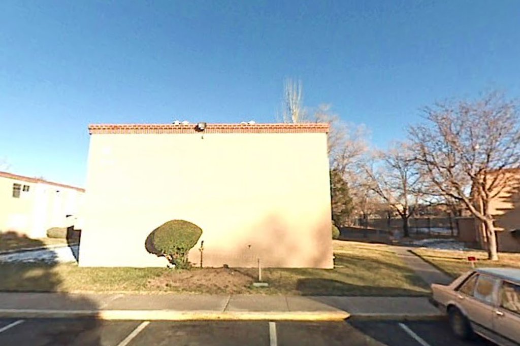 Santa Fe Apartments