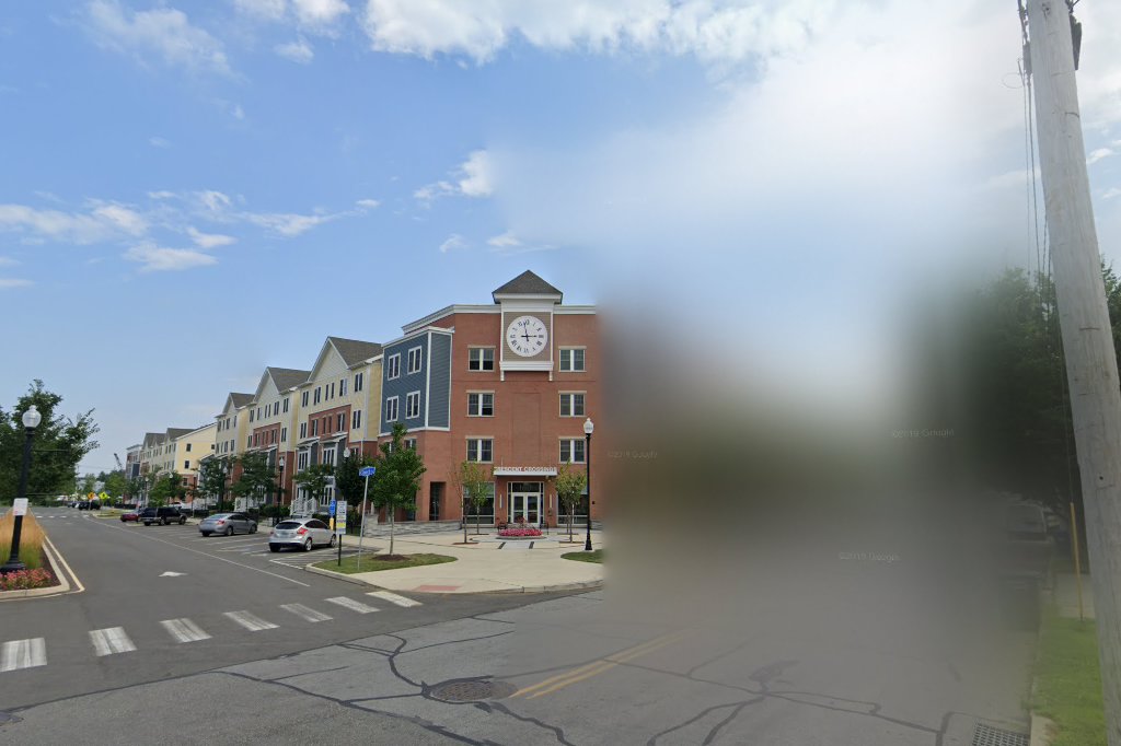 Crescent Crossing Apartments
