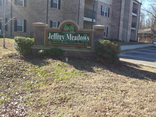 Jeffrey Meadows Apartments