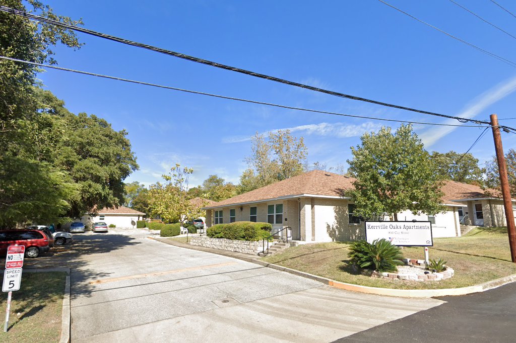 Kerrville Oaks Apartments