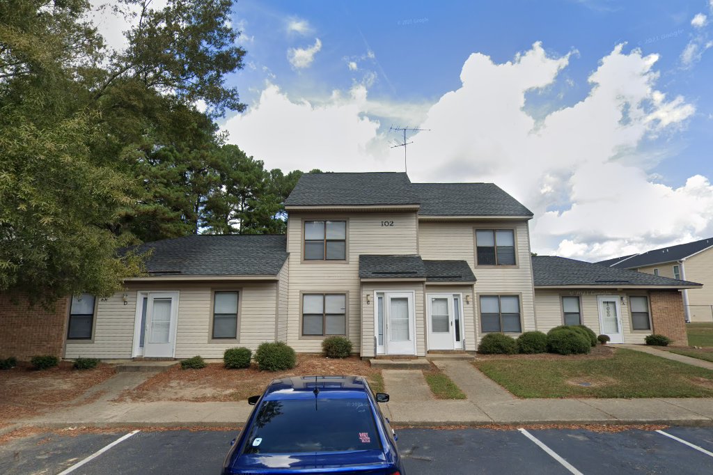 Oaks Apartments (The)