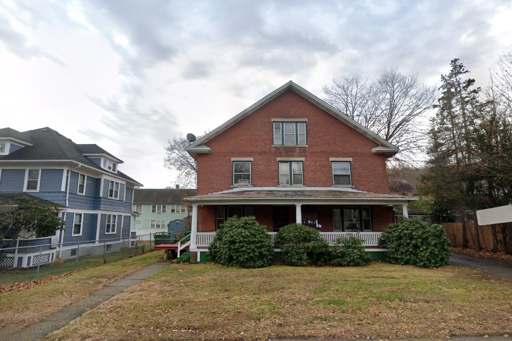 Pleasant St House