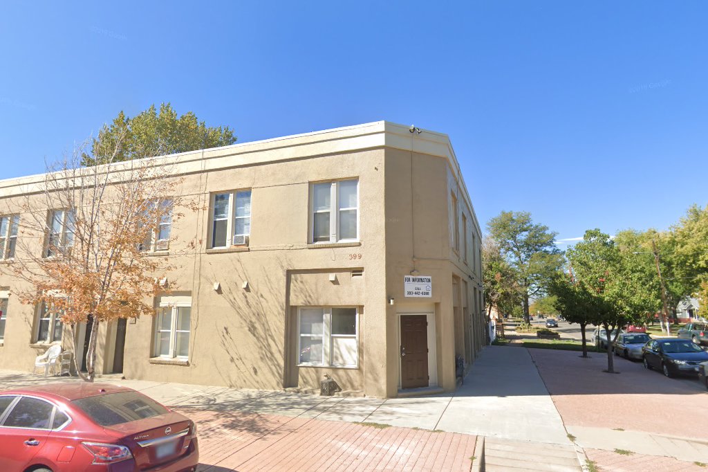 4Th And Fox Apartments