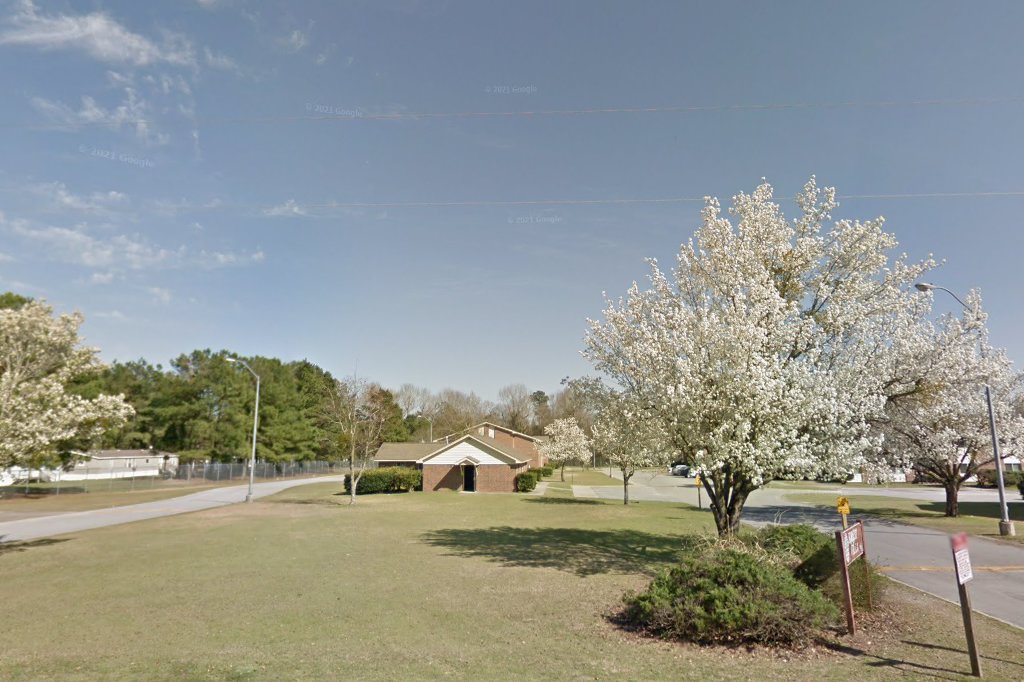 Forest Villa Apts.