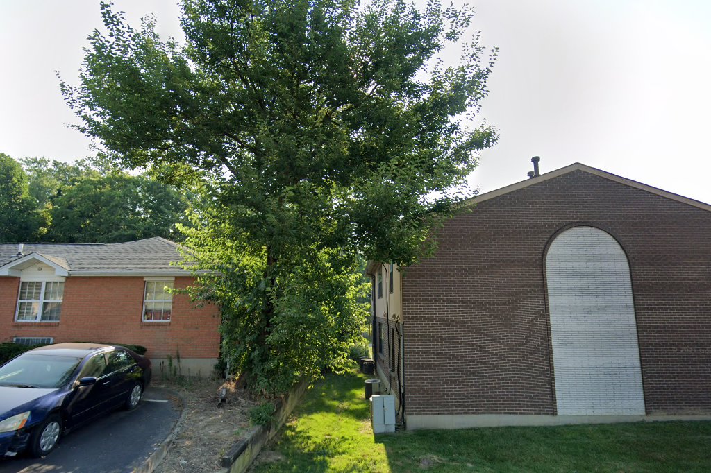 Woodwinds Apartments