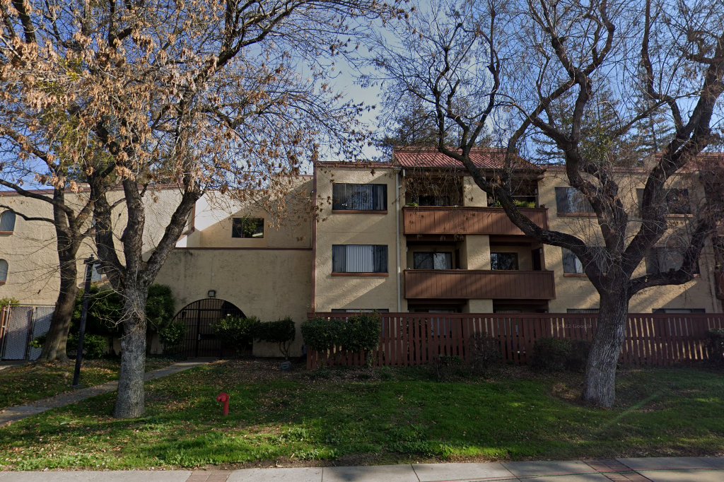 Steamboat Landing Apartments