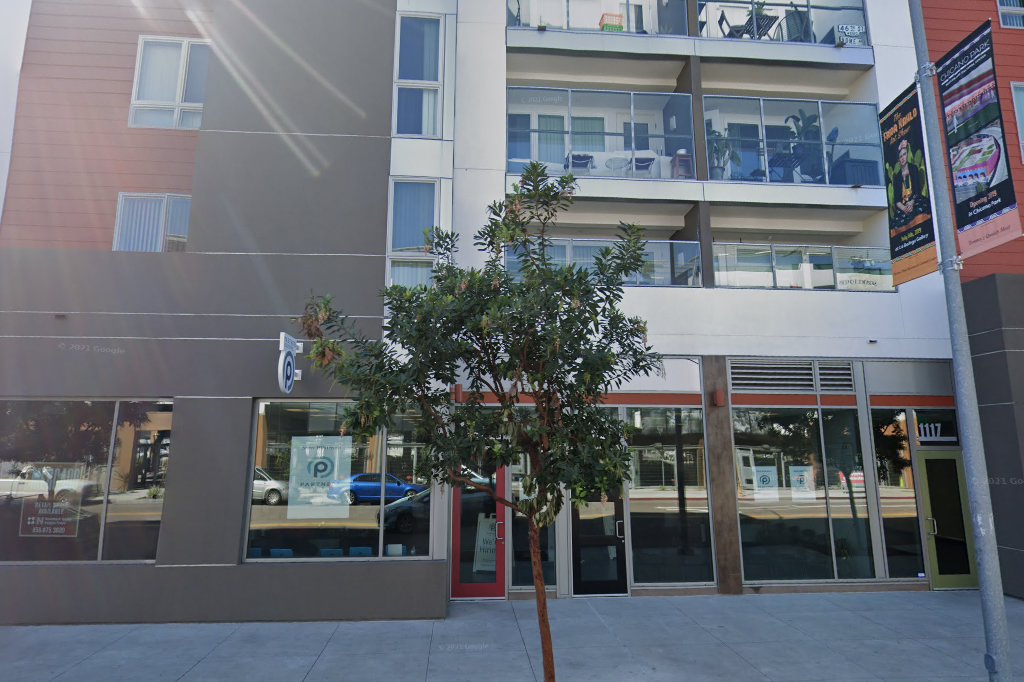 Estrella Del Mercado Apartments