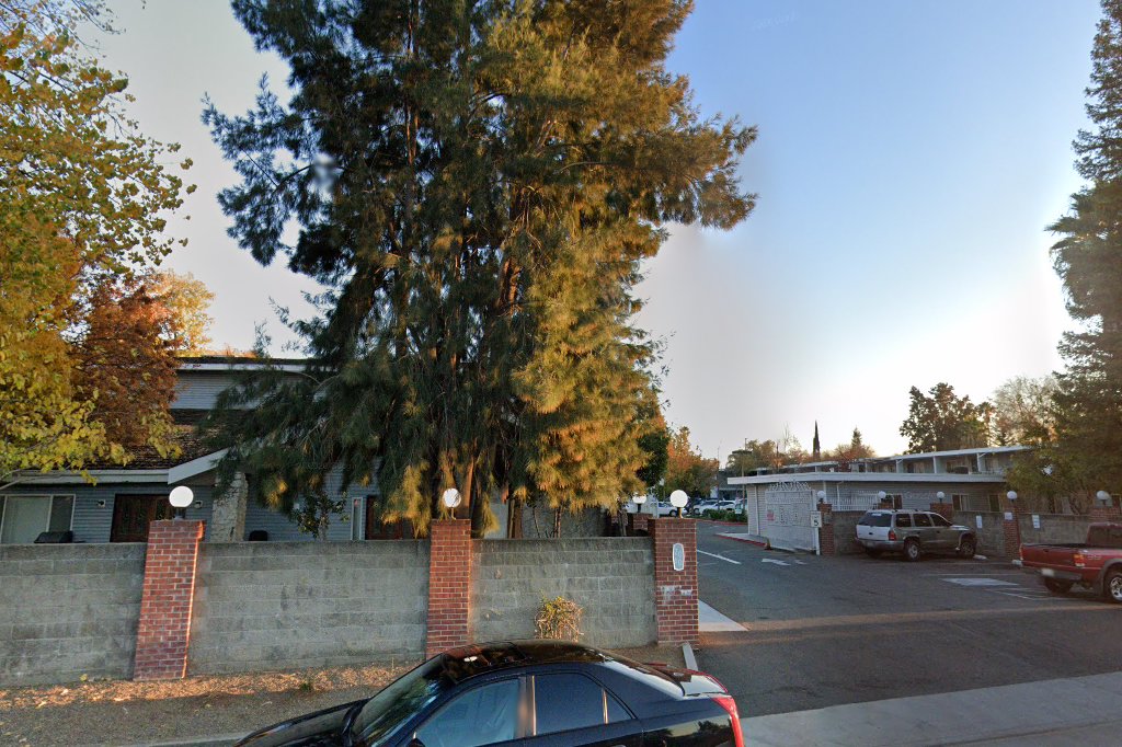Auburn Square Sr Apartments Sacramento
