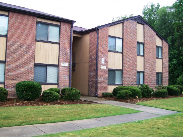 Bull Creek Apartments