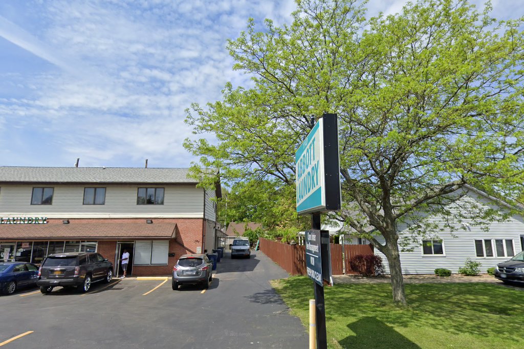 Abbott Road Residence