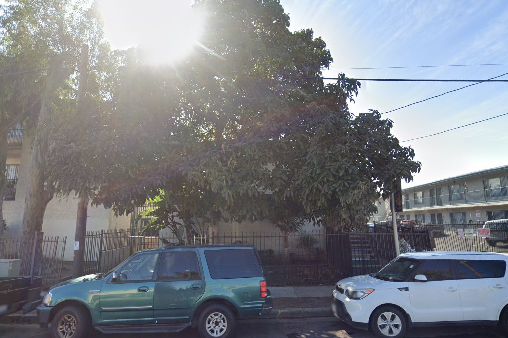 Metro West Village Apts