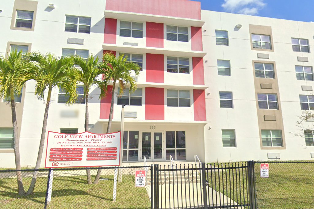 Golf View Apartments