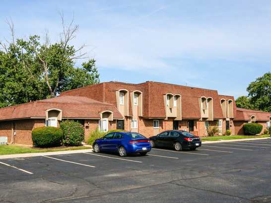 Carriage House Apartments - OH