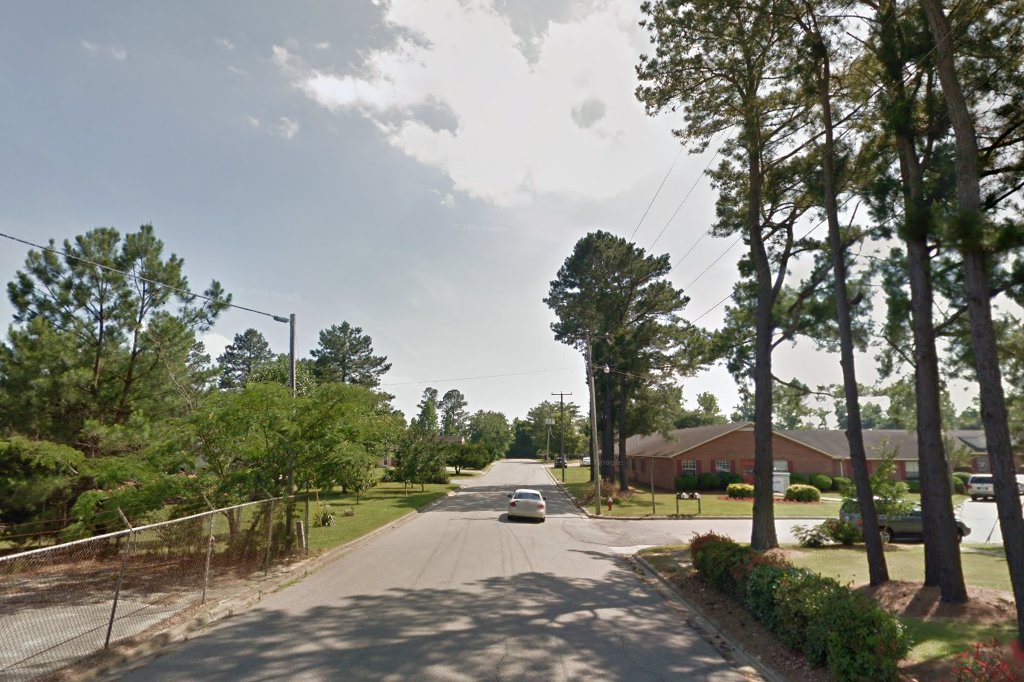 Peachtree Court Apartments