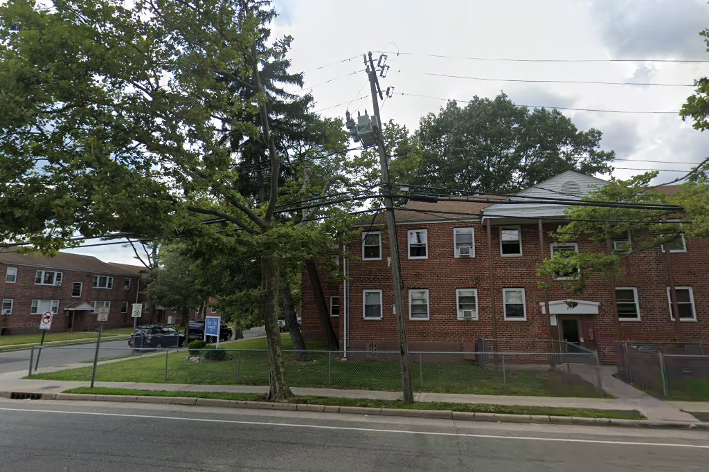 Park Lake Apartments