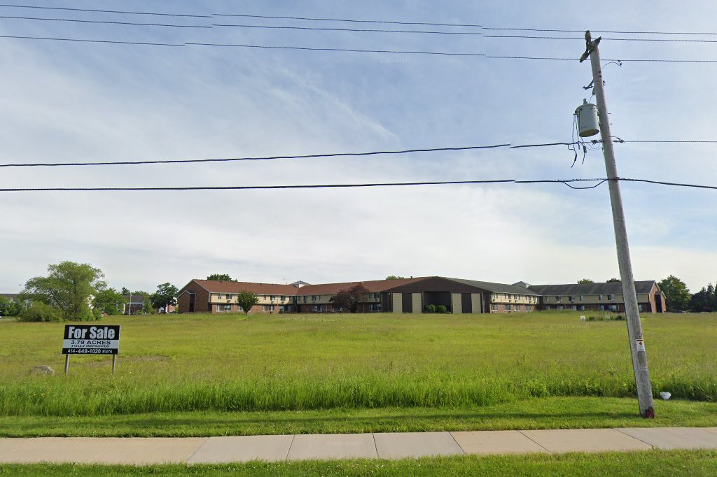 Oak Creek Courts