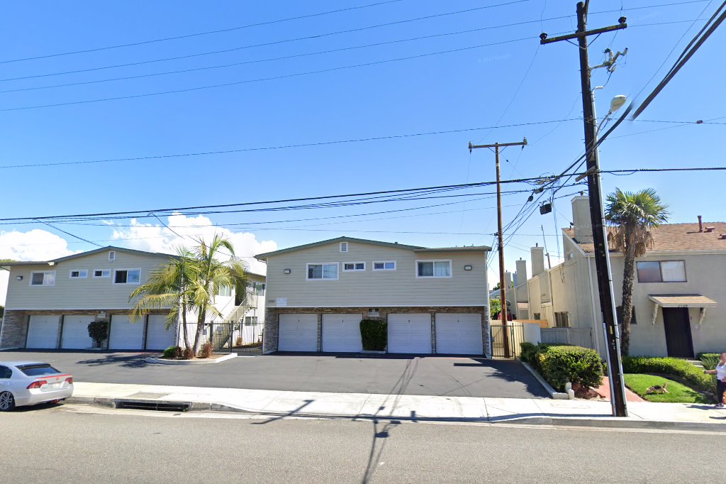 Pacific Court Apartments Huntington Beach