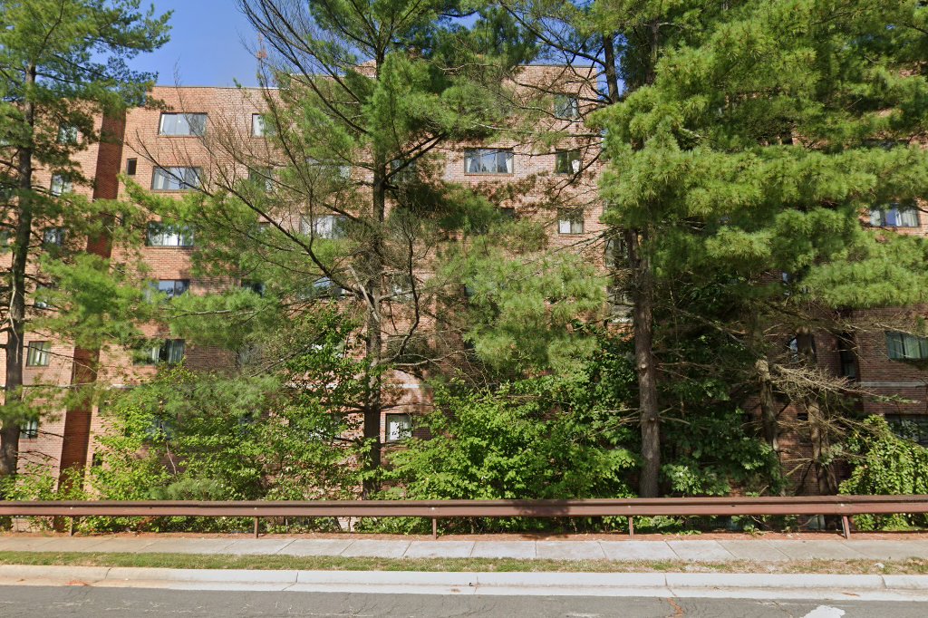 Lake Ridge Fellowship House