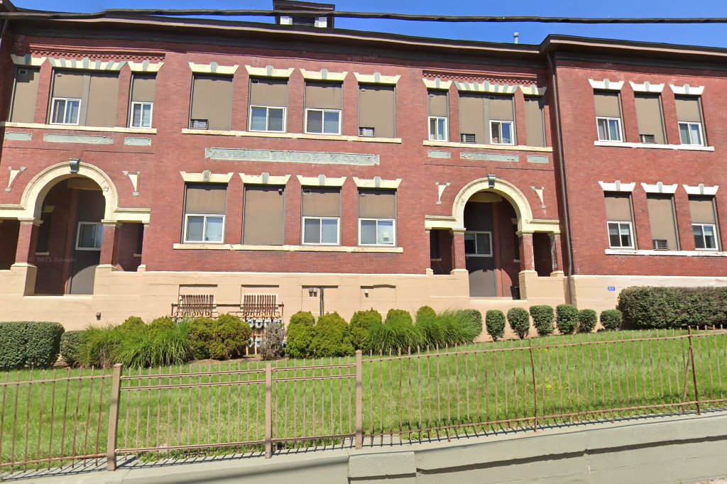 Versailles-Archer Apts.