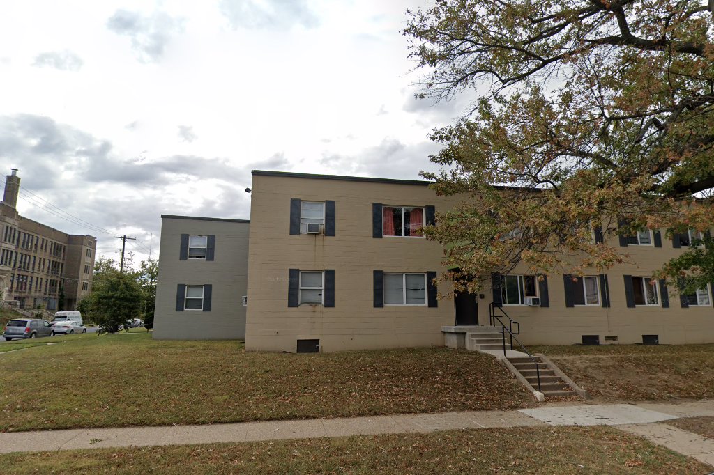 Larchwood Gardens Apts
