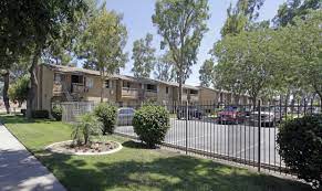 Valencia Woods Apartments